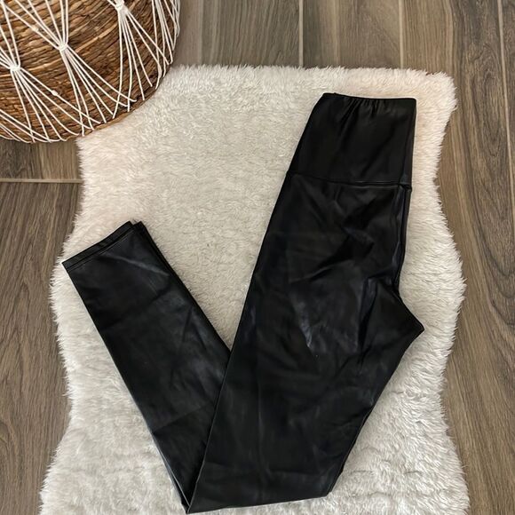 Wilfred Free Faux Leather Leggings Size Small - Picture 5 of 13